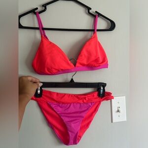 Billabong Two piece bathing suite, Size Medium